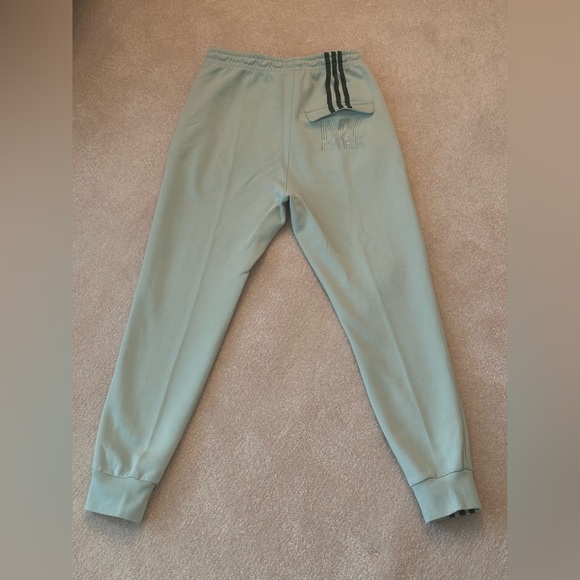 Adidas x Ivy Park - Drip 2 | 3-Stripes Jogger Pants, Green Tint/Dark Green UNISX - Picture 9 of 12